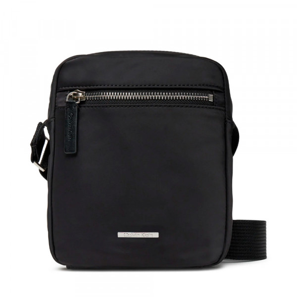sleek-nylon-reporter-shoulder-bag