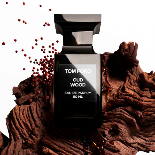 oud-wood-all-over-body-spray-corporel