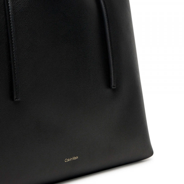 borsa-tote-con-logo-in-lamina
