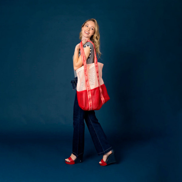 pool-side-tall-bag
