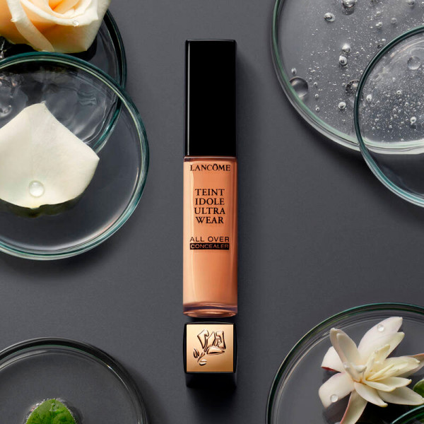 teint-idole-ultra-wear-all-over-concealer-corrector-maquillaje