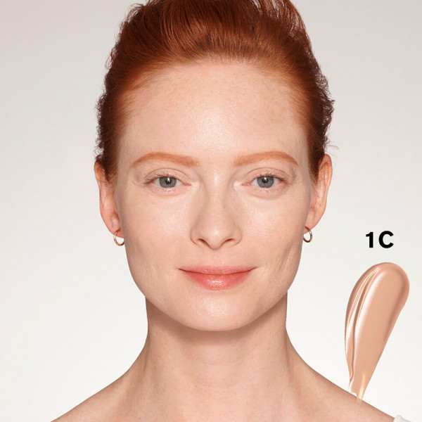 futurist-skincealer-correcteur-de-teint-illuminateur-doux