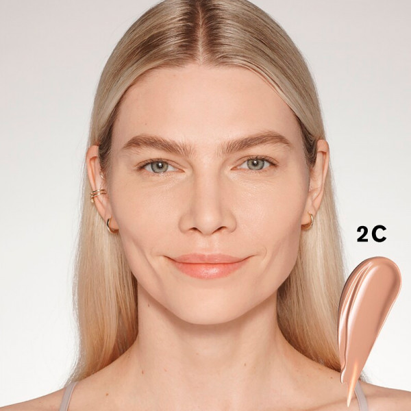 futurist-skincealer-huidtintcorrector-zachte-illuminator