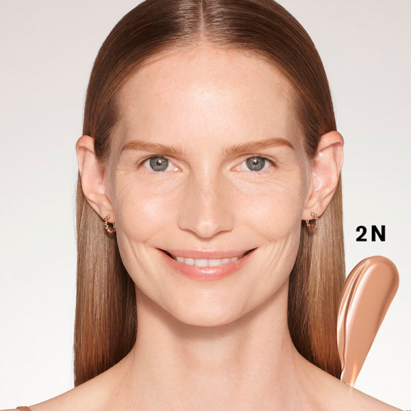 futurist-skincealer-corrector-del-tono-de-la-piel-iluminador-suave