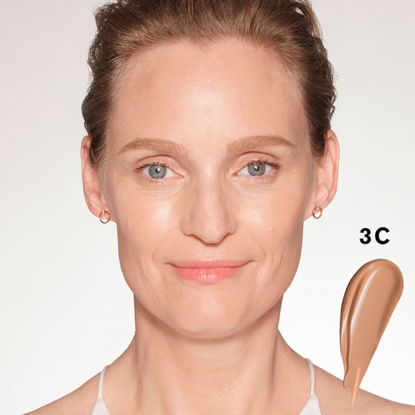 futurist-skincealer-correcteur-de-teint-illuminateur-doux