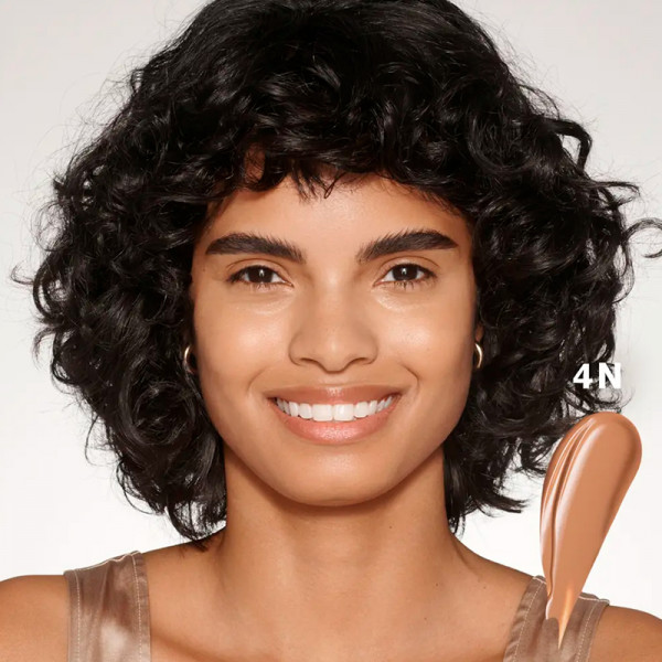 futurist-skincealer-hudtonskorrigerare-soft-illuminator